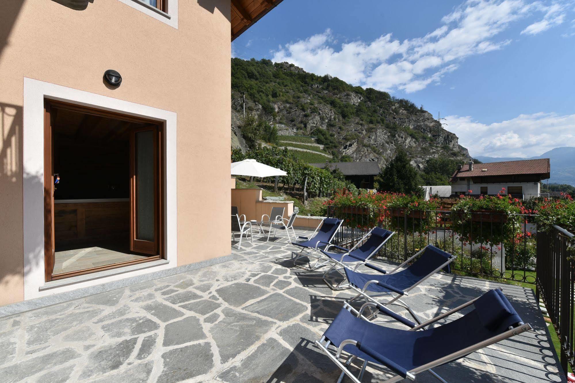 Villa Au Berceau Du Bien-Etre Chambave Exterior foto
